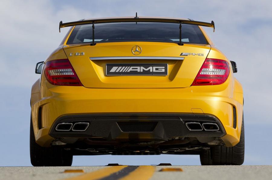  Mercedes-Benz C63 AMG Coupe Black Series 2012 года  (фото 3 из 66)